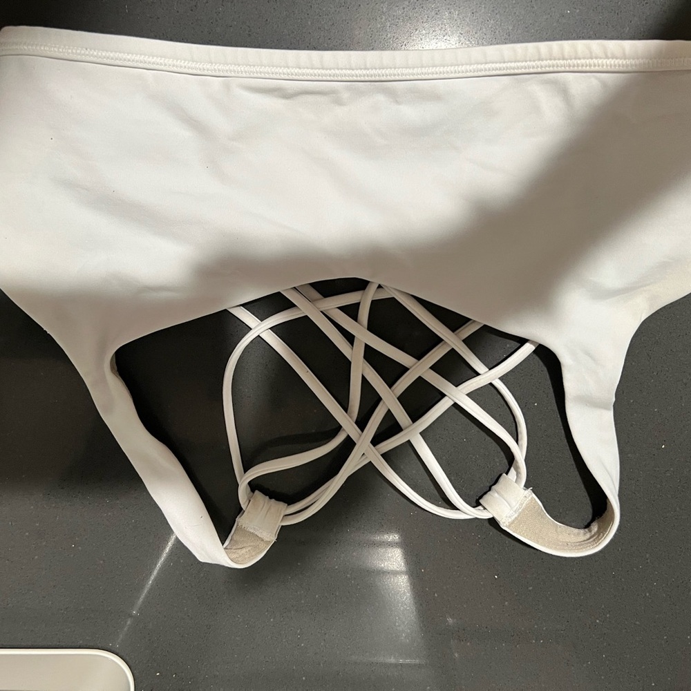 Lululemon White Free to Be Wild bra